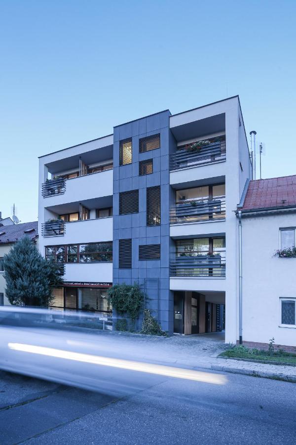 Par Pokoju Microhotel Zlín Esterno foto
